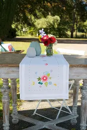 PN-0175588 Vervaco "Spring flowers and butterflies"