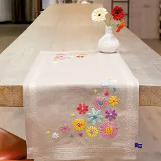 PN-0154439 Vervaco Runner "Bright Flowers"