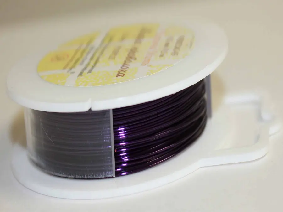 Проволока медная диаметр 0,5мм, наматыванием 9,5м, WIRE24G-03, цвет фиолетовый . Каталог товарів. Інструменти та фурнітура. Мідний дріт