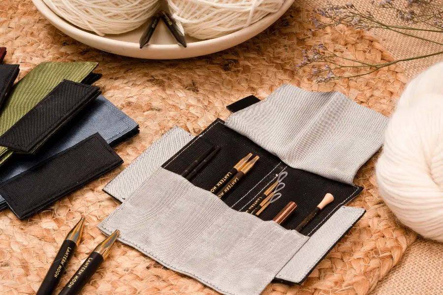 350682 Футляр серебрянный Lantern Moon KnitPro. Catalog. Knitting. KnitPro accessories