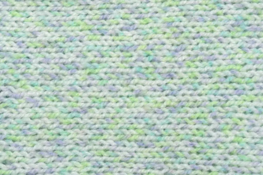9086 MAIS BEBE CORES (100%% акрил, 100гр. 500м ). Каталог товарів. Вязання. Пряжа Circulo