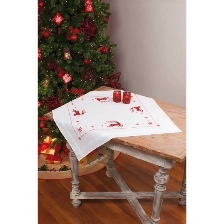 PN-0013212 Набор для вышивания крестом (скатерть) Vervaco Reindeer "Северный олень". Catalog. Kits